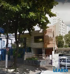 Sobrado com 2 Quartos para alugar, 230m² no Vila Pompéia, São Paulo