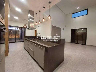 Casa de Condomínio com 3 Quartos à venda, 175m² no Novo Mundo, Uberlândia