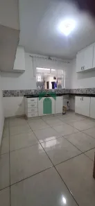 Sobrado com 4 Quartos à venda, 125m² no Jardim Stella, Santo André