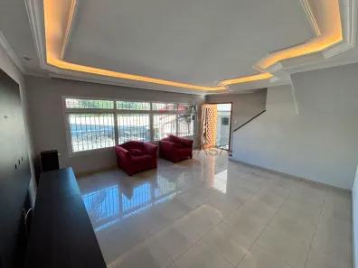 Sobrado com 4 Quartos para alugar, 255m² no Jardim Avelino, São Paulo