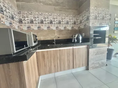 Casa com 3 Quartos à venda, 130m² no Parque Laranjeiras, Rio Verde