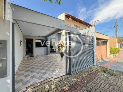 Casa com 3 Quartos à venda, 82m² no Antares, Londrina