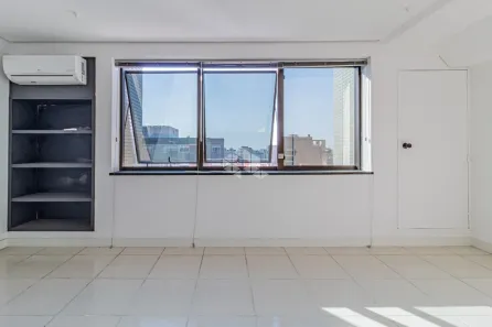 Sala Comercial à venda, 37m² no Moinhos de Vento, Porto Alegre