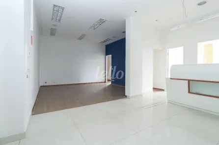 Ponto Comercial para alugar, 182m² no Liberdade, São Paulo