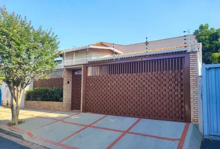 Casa com 3 Quartos à venda, 180m² no Parque Estoril, São José do Rio Preto