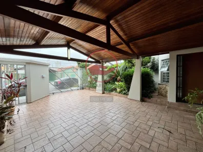 Casa com 3 Quartos para alugar, 213m² no Jardim das Nações, Taubaté