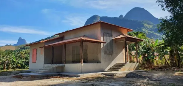 Casa com 2 Quartos à venda, 158m² no Sana, Macaé
