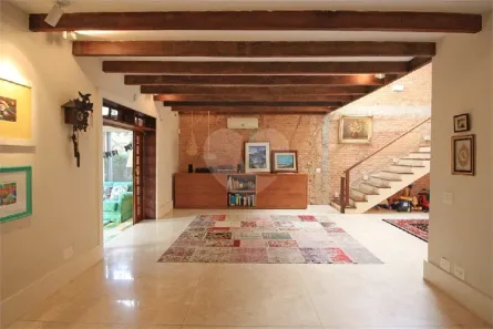 Sobrado com 3 Quartos à venda, 363m² no Vila Madalena, São Paulo