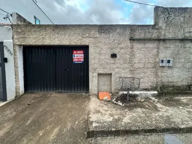 Casa com 1 Quarto para alugar, 171m² no Santa Helena, Contagem