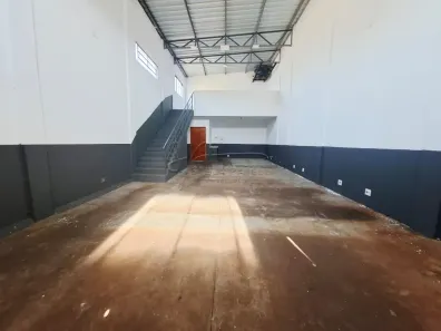 Galpão/Depósito/Armazém para alugar, 112m² no Jardim Cristo Redentor, Ribeirão Preto