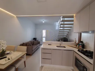 Sobrado com 2 Quartos à venda, 62m² no São Sebastião, Palhoça