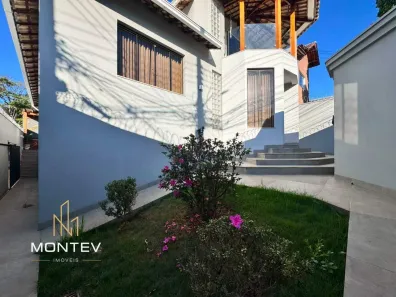 Casa com 3 Quartos à venda, 210m² no Catalão, Divinópolis