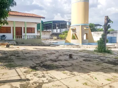 Casa com 5 Quartos à venda, 420m² no Distrito Industrial, Teresina