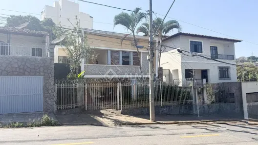 Casa com 5 Quartos à venda, 225m² no Bairu, Juiz de Fora