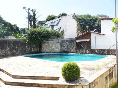 Sobrado com 4 Quartos para alugar, 850m² no Jardim Cordeiro, São Paulo