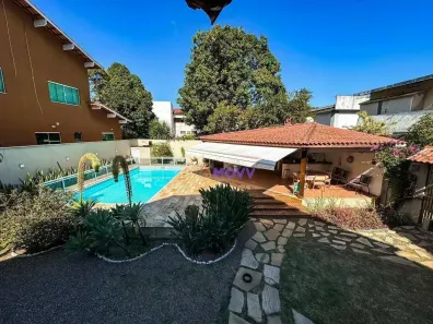 Casa de Condomínio com 4 Quartos à venda, 350m² no Piratininga, Niterói