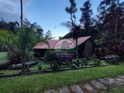 Casa com 3 Quartos à venda, 10m² no Fazenda Inglesa, Petrópolis