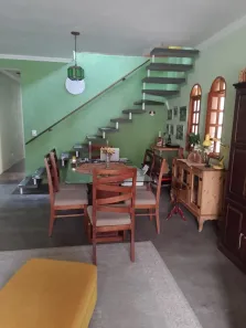 Sobrado com 3 Quartos à venda, 160m² no Vila Mangalot, São Paulo