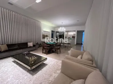 Casa de Condomínio com 3 Quartos para alugar, 525m² no Jardim Karaíba, Uberlândia