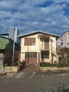 Casa com 2 Quartos para alugar, 120m² no Medianeira, Caxias do Sul