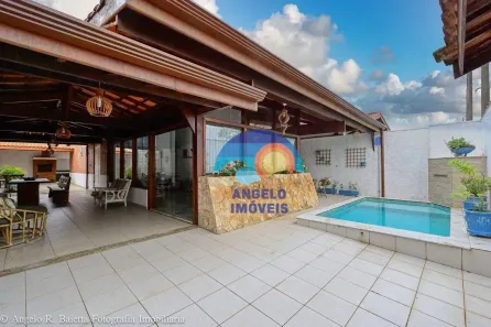 Casa com 4 Quartos à venda, 236m² no Parque Balneario Oasis, Peruíbe