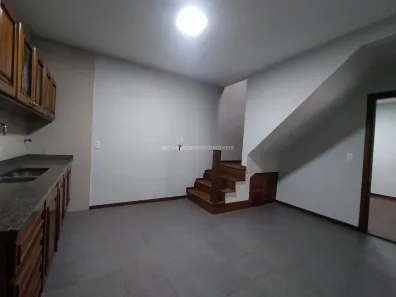 Imóvel Comercial com 2 Quartos para alugar, 173m² no Nossa Senhora da Abadia, Uberaba