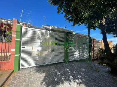 Casa com 3 Quartos para alugar, 118m² no Jardim Paris III, Maringá