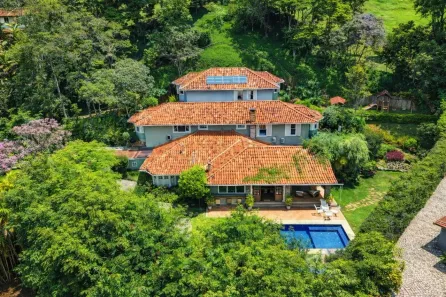 Casa de Condomínio com 6 Quartos à venda, 1800m² no Araras, Petrópolis