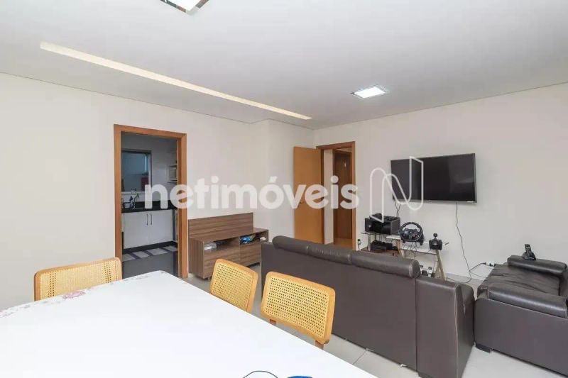 Apartamento com 3 quartos — Dona Clara, Belo Horizonte