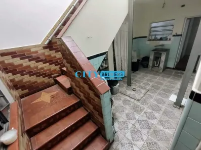 Casa com 4 Quartos à venda, 210m² no Vila Liviero, São Paulo
