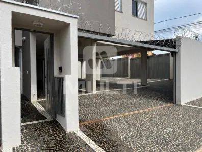 Apartamento com 3 Quartos à venda, 77m² no Segismundo Pereira, Uberlândia