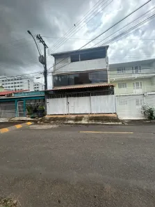 Sobrado com 4 Quartos à venda, 352m² no Guará II, Brasília