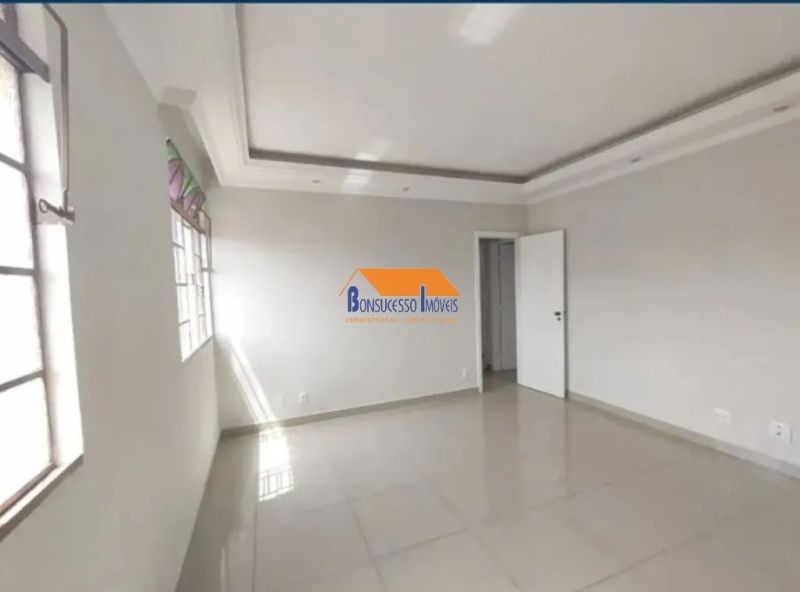 Apartamento com 3 quartos — Caiçaras, Belo Horizonte