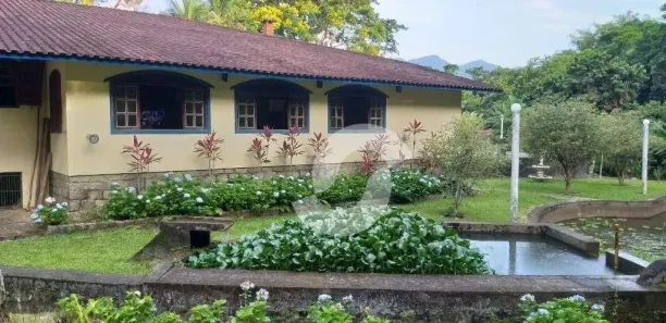 Fazenda/Sítio com 5 Quartos à venda, 120m² no Bairro Castália, Cachoeiras de Macacu