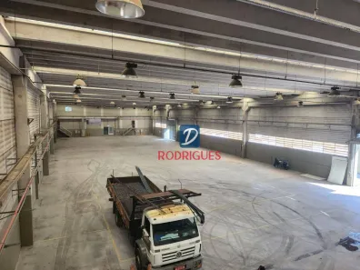 Galpão/Depósito/Armazém para alugar, 3300m² no Alves Dias, São Bernardo do Campo