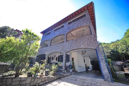 Casa com 4 Quartos à venda, 541m² no Jardim Belvedere, Volta Redonda