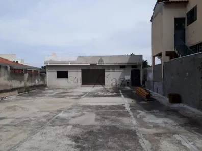 Prédio Comercial à venda, 325m² no Jardim Vale do Sol, São José dos Campos