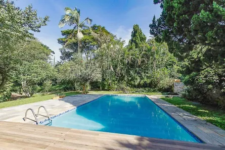 Casa com 6 Quartos à venda, 560m² no Jardim Ana Estela, Carapicuíba