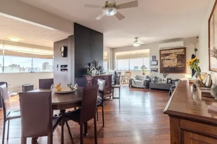 Apartamento com 3 Quartos à venda, 154m² no Mont Serrat, Porto Alegre