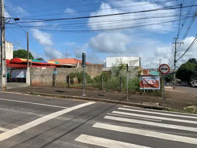 Lote/Terreno à venda, 298m² no Vila Santa Izabel, Maringá