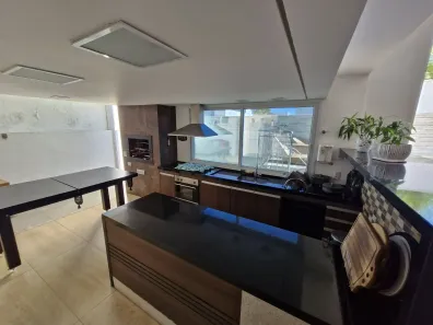 Casa de Condomínio com 3 Quartos à venda, 322m² no Gávea, Uberlândia