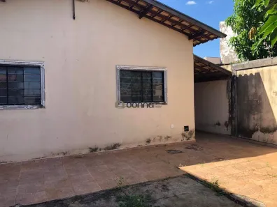 Casa com 2 Quartos à venda, 200m² no Cidade Nova, Uberaba