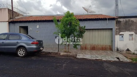 Casa com 3 Quartos à venda, 84m² no Daniel Fonseca, Uberlândia