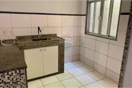 Casa de Condomínio com 2 Quartos à venda, 43m² no Vila Leopoldina, Duque de Caxias