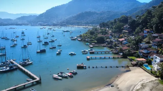 Casa de Condomínio com 4 Quartos à venda, 188m² no Marinas, Angra dos Reis