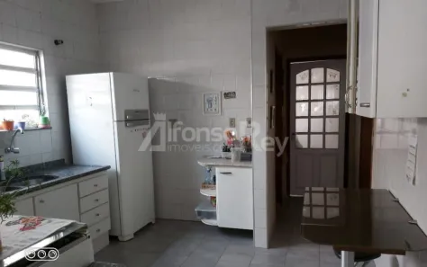 Casa com 3 Quartos à venda, 229m² no Vila Ema, São Paulo