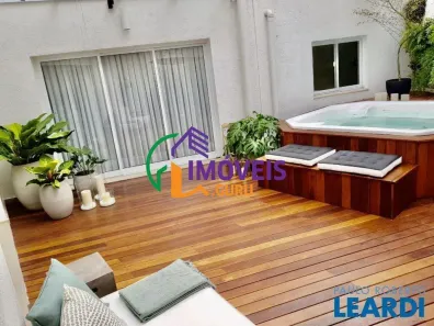 Sobrado com 4 Quartos à venda, 400m² no Jardim Europa, São Paulo