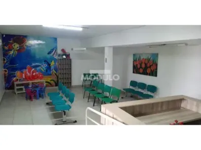 Ponto Comercial para alugar, 115m² no Jardim das Palmeiras, Uberlândia