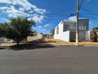 Lote/Terreno à venda, 257m² no Jardim Acapulco, São Carlos