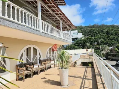 Casa com 5 Quartos à venda, 456m² no São Francisco, Niterói